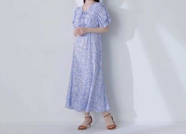 碎花連身裙